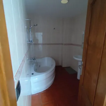 Daire Piso De 3 2 Banos Centro De *